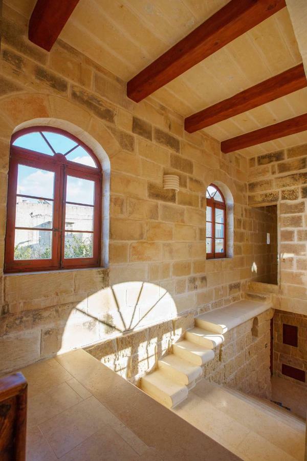 Il-Veduta Holiday Farmhouse With Sunny Private Pool In Island Of Gozo Għarb Dış mekan fotoğraf