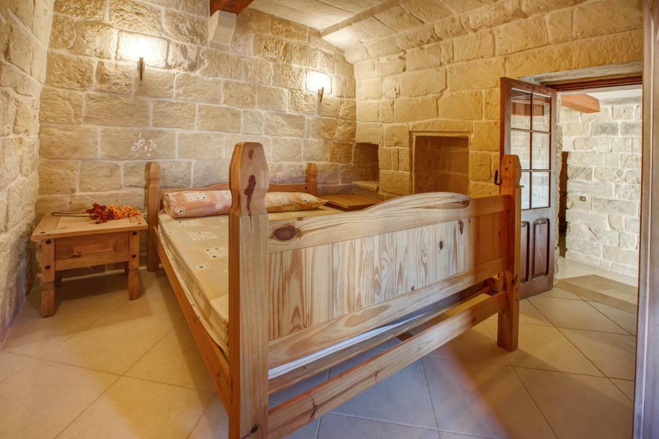 Il-Veduta Holiday Farmhouse With Sunny Private Pool In Island Of Gozo Għarb Dış mekan fotoğraf
