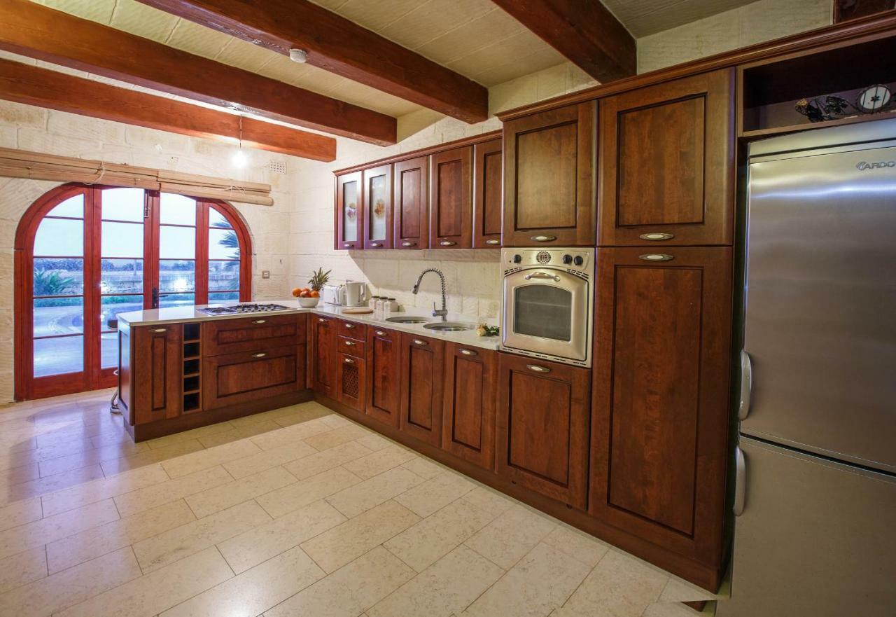 Il-Veduta Holiday Farmhouse With Sunny Private Pool In Island Of Gozo Għarb Dış mekan fotoğraf