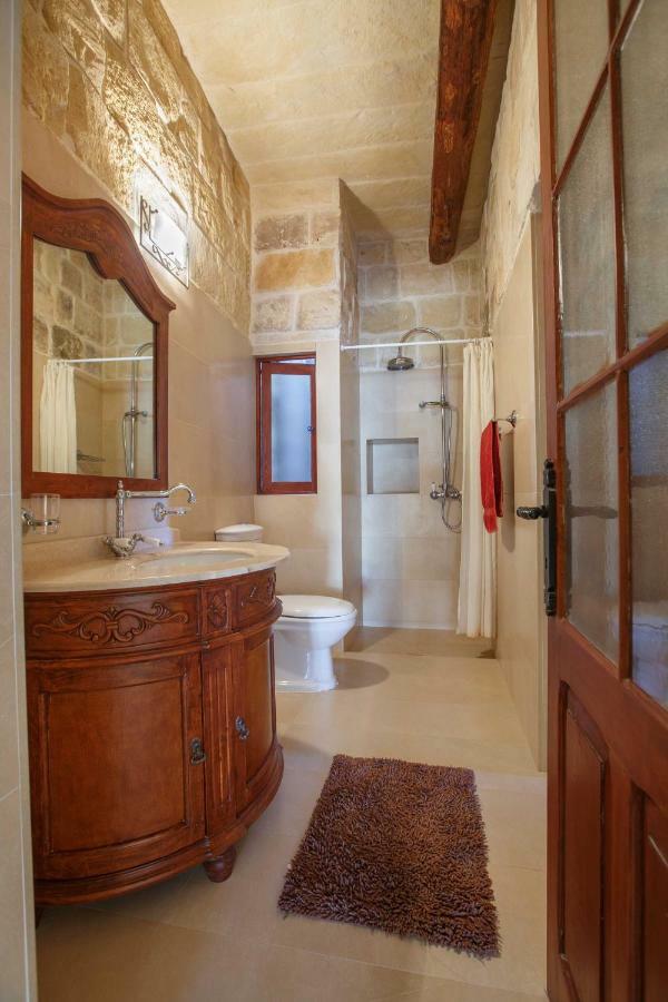 Il-Veduta Holiday Farmhouse With Sunny Private Pool In Island Of Gozo Għarb Dış mekan fotoğraf