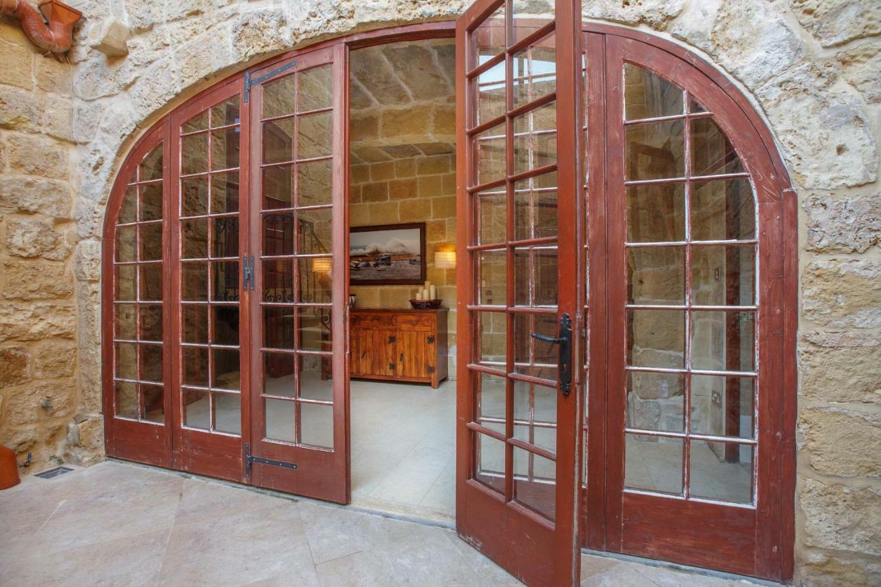 Il-Veduta Holiday Farmhouse With Sunny Private Pool In Island Of Gozo Għarb Dış mekan fotoğraf